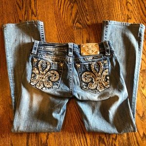 Miss Me size 27 boot cut bling fleur de lis pocket